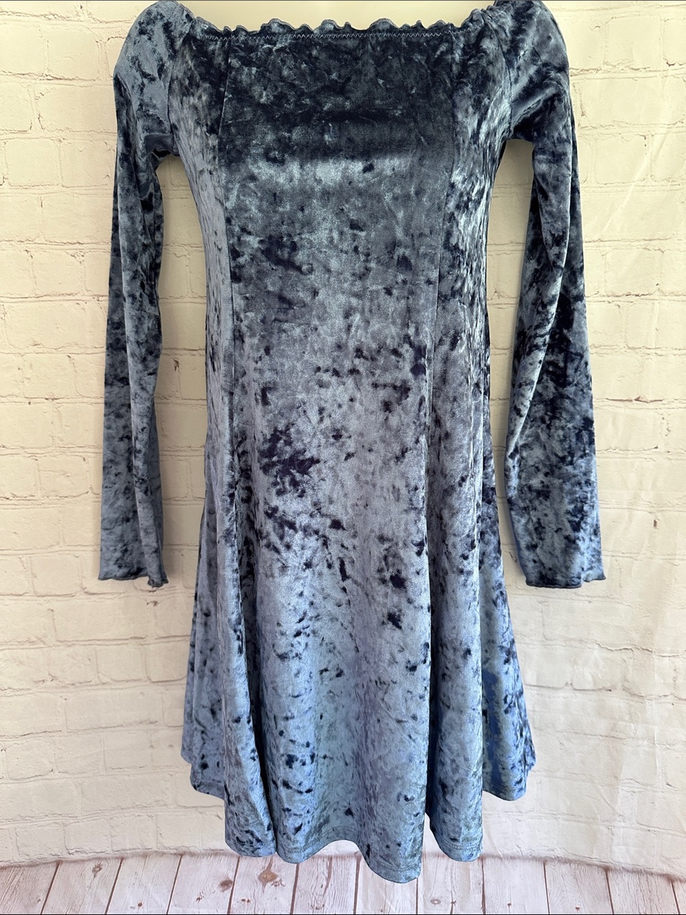 Hollister Blue Velour long sleeve stretchy dress size M